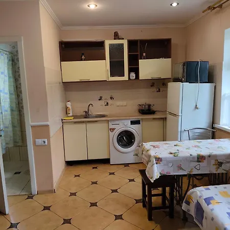 небольшой домик * Odesa
